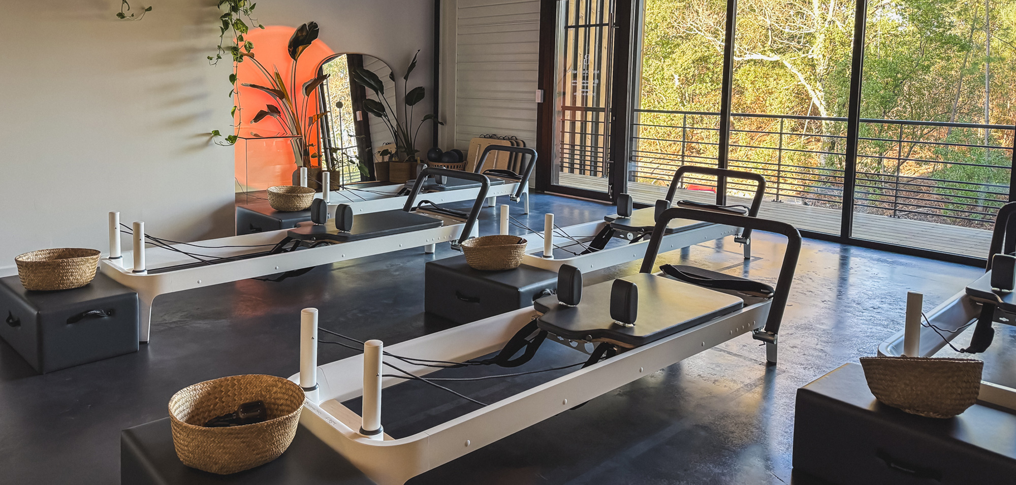 Barefoot Reformer Pilates – Biarritz Hossegor Barefoot Reformer Pilates - Biarritz Hossegor