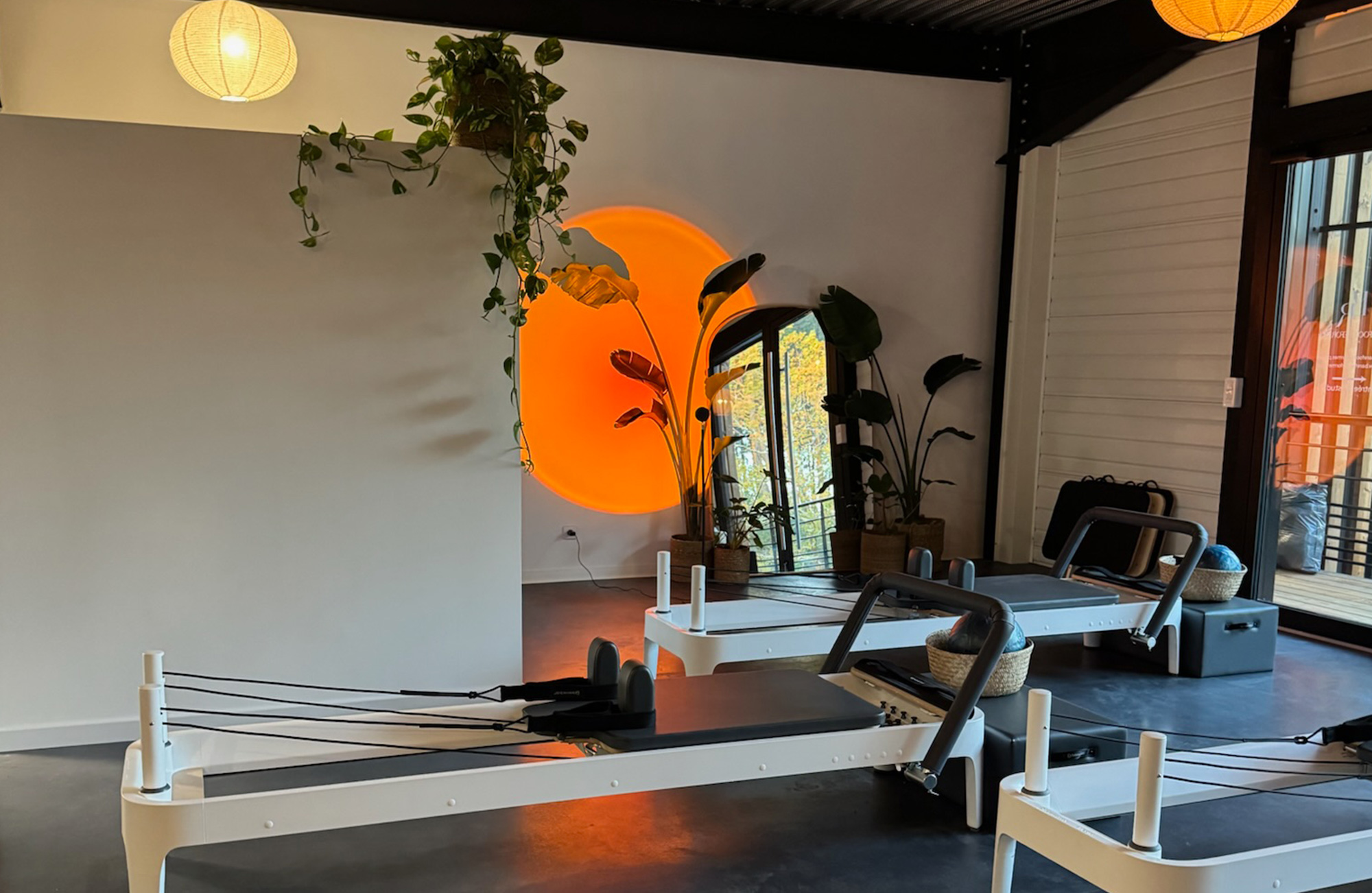 Barefoot Reformer Pilates – Biarritz Hossegor Barefoot Reformer Pilates - Biarritz Hossegor